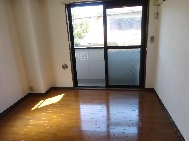 その他部屋・スペース　洋室６帖