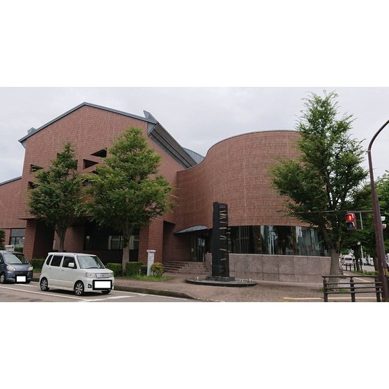 図書館　金沢市立泉野図書館（図書館）まで1042m