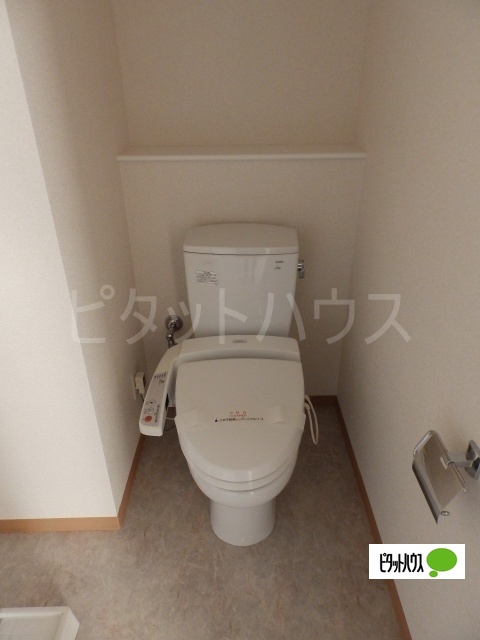 トイレ　温水洗浄便座