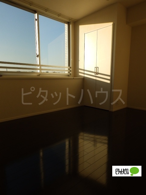 居室・リビング　フローリングのお部屋です♪