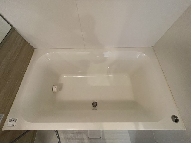 バス・シャワールーム　コンパクトで使いやすいお風呂です