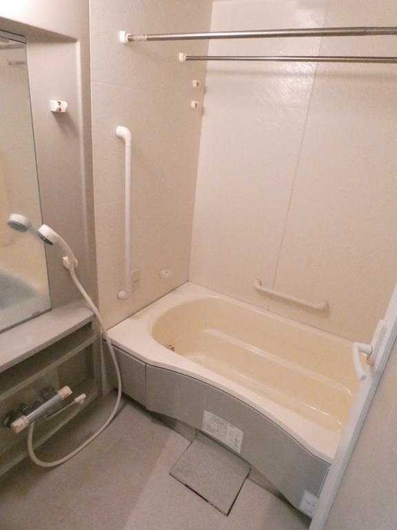 バス・シャワールーム　バス※別部屋参考写真