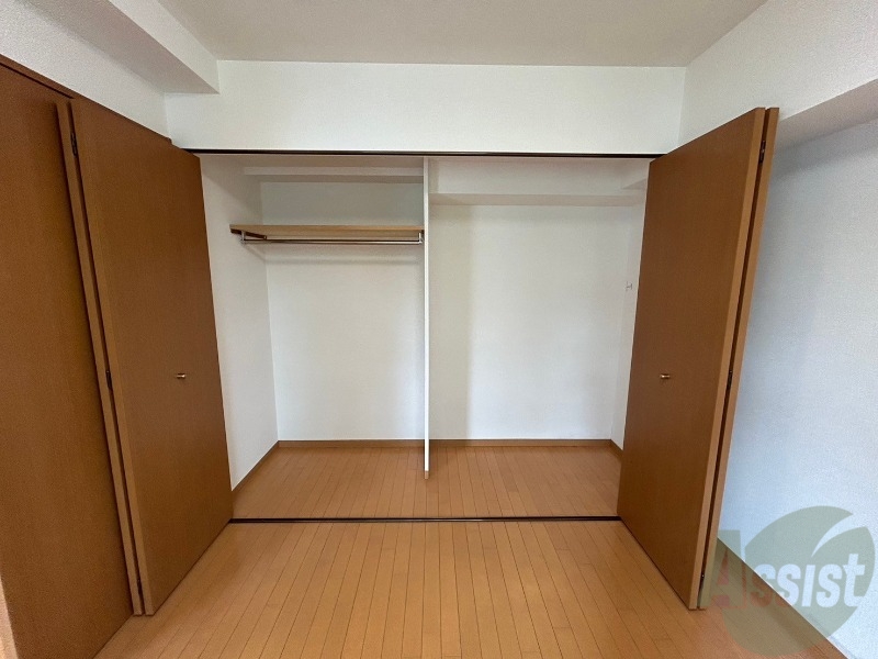 収納　クローゼットは奥行きもあり、荷物が多い方でも安心です。