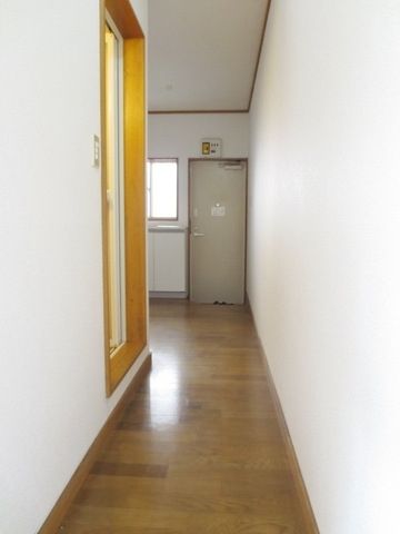 その他部屋・スペース　★居室から玄関★