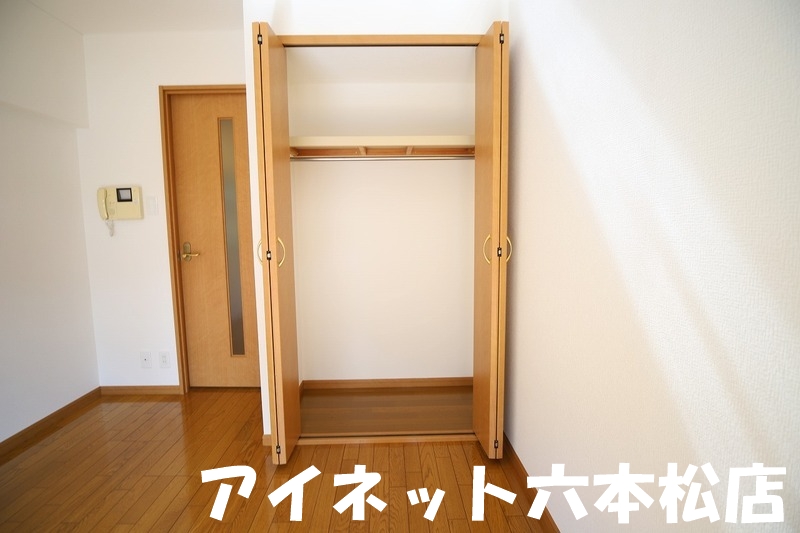 収納　お洋服が多い方でも安心の収納