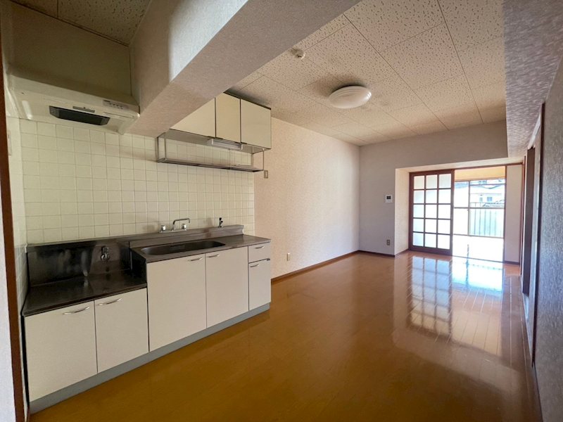 居室・リビング　別部屋写真となります。
