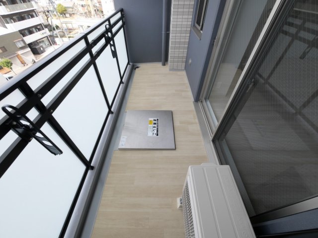 バルコニー　落ち着いた時間を過ごせるバルコニーです