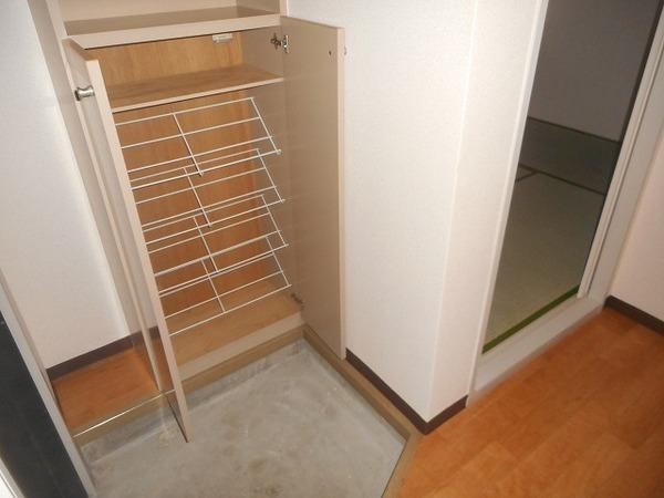 玄関　下駄箱！