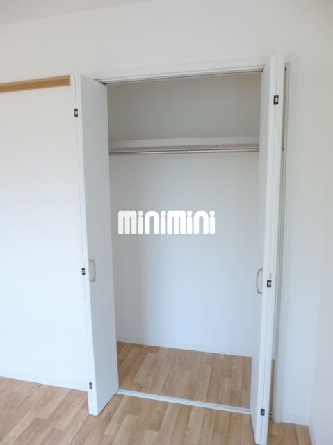 収納　ベランダ入口