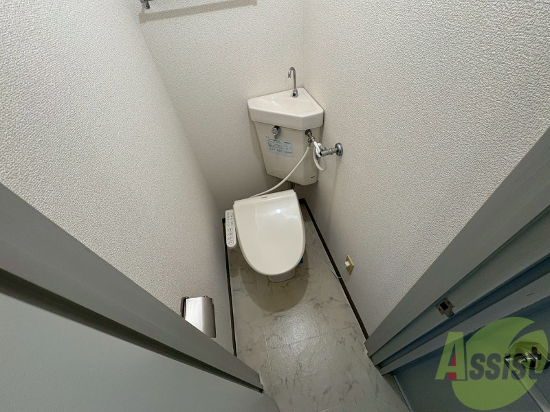 トイレ　こちらはトイレです。清潔感があり、安心して使用できます。