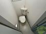 トイレ　こちらはトイレです。清潔感があり、安心して使用できます。