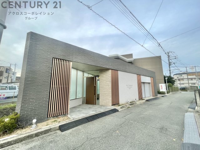 建物外観　オートロック付きで安心です♪