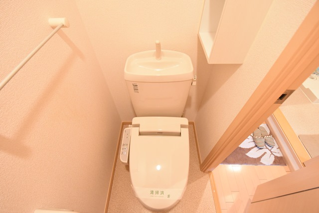 トイレ　ウォシュレット付きのトイレです！