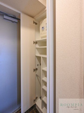 玄関　収納
