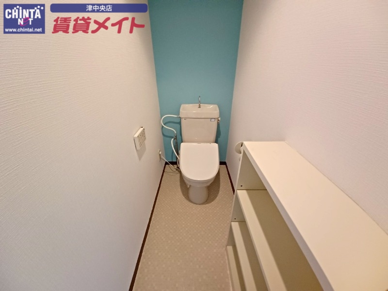 トイレ　同型参考写真
