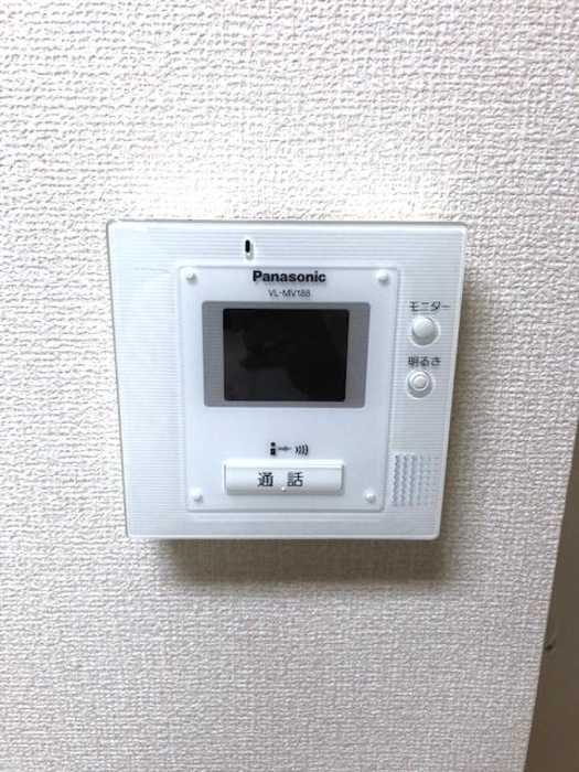 その他設備　モニター付インターホン
