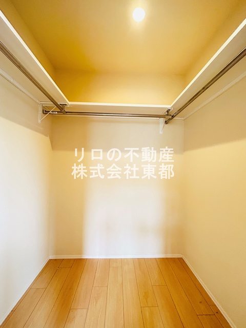 収納　奥行のあるウォークインクローゼットならお荷物多い方でも安心☆