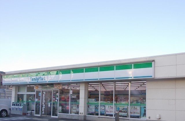コンビニ　ファミリーマート 三島梅名店（コンビニ）まで270m