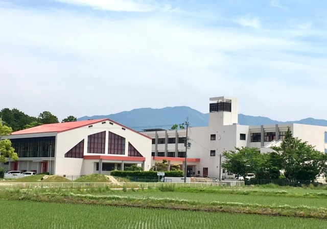 小学校　東近江市立湖東第二小学校（小学校）まで1400m