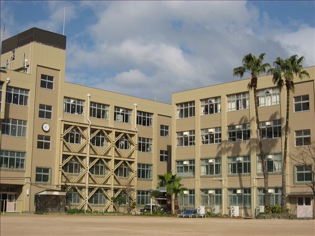 小学校　福地小学校（小学校）まで349m