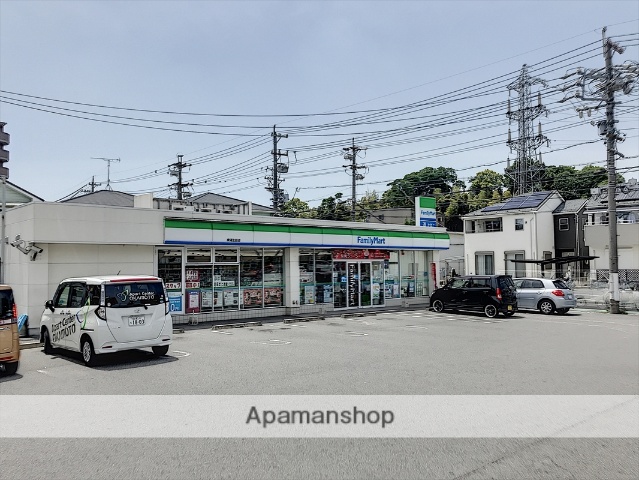 コンビニ　ファミリーマート東浦生路店（コンビニ）まで565m