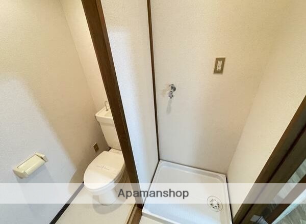 ＪＲ中央線 西荻窪駅 徒歩4分 2階建 築39年のトイレ写真