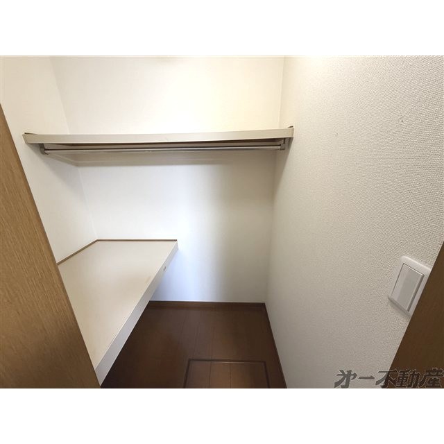 収納　ウォークインクローゼット