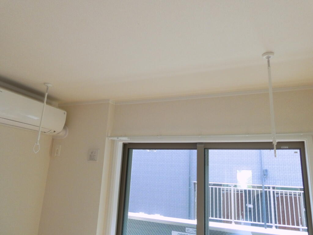 その他設備　室内物干し
