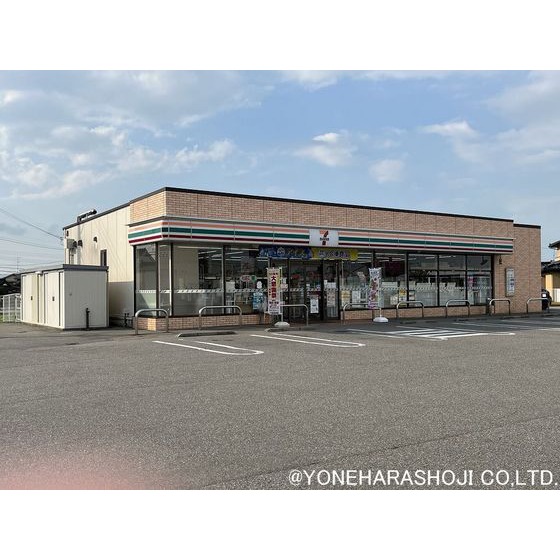 コンビニ　セブンイレブン砺波中神店（コンビニ）まで444m