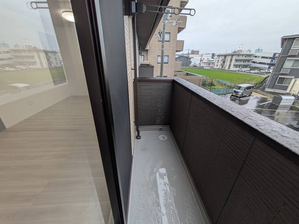 バルコニー　バルコニー