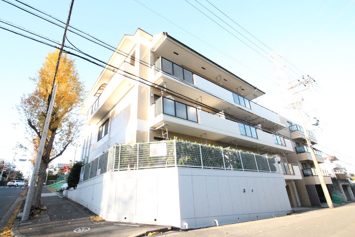 建物外観　外観は落ち着いています