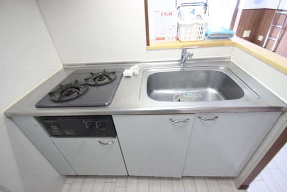 キッチン　※別部屋の写真です