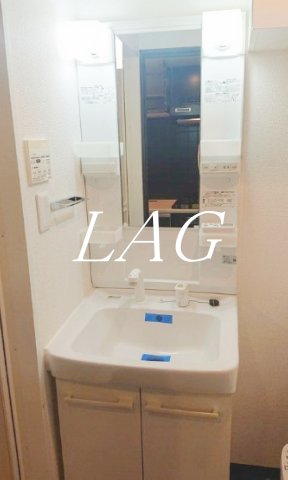 洗面設備　独立洗面台です。