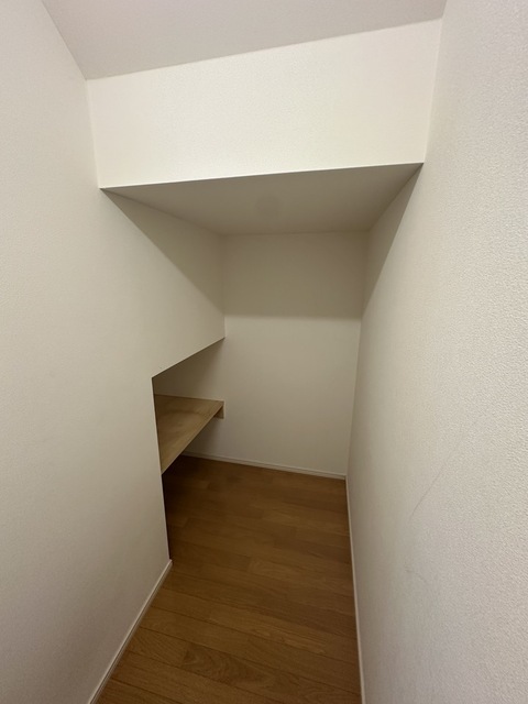収納　階段下収納