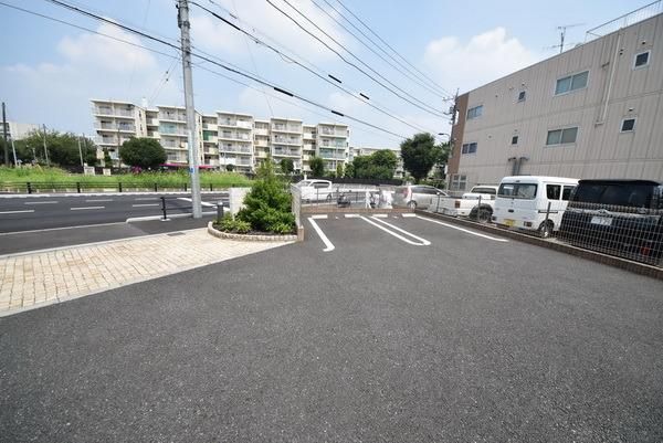 駐車場　駐車場♪
