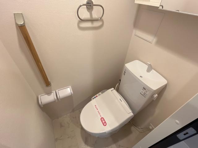 トイレ　シャワー付トイレ