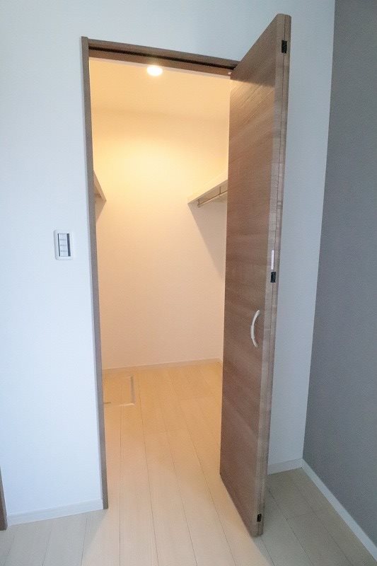 収納　退去予定のため別部屋写真使用