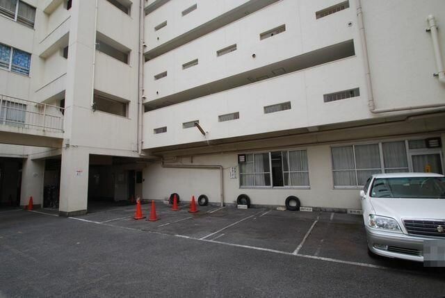 駐車場　駐車場完備です