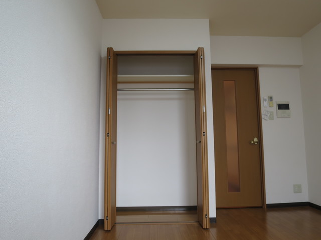 収納　※同タイプ別室参照写真※現状優先