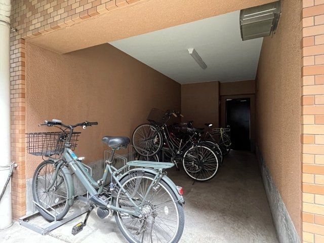 駐車場　駐輪場