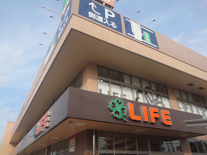 スーパー　ライフ西淡路店（スーパー）まで500m