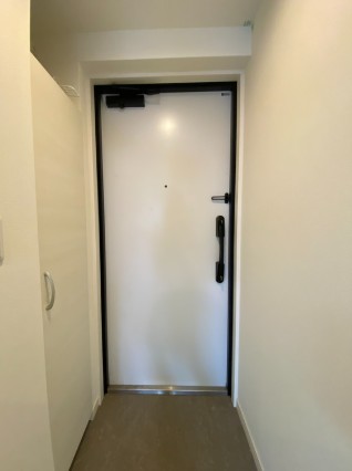 玄関　※こちらのお写真は他部屋になり参考写真です※
