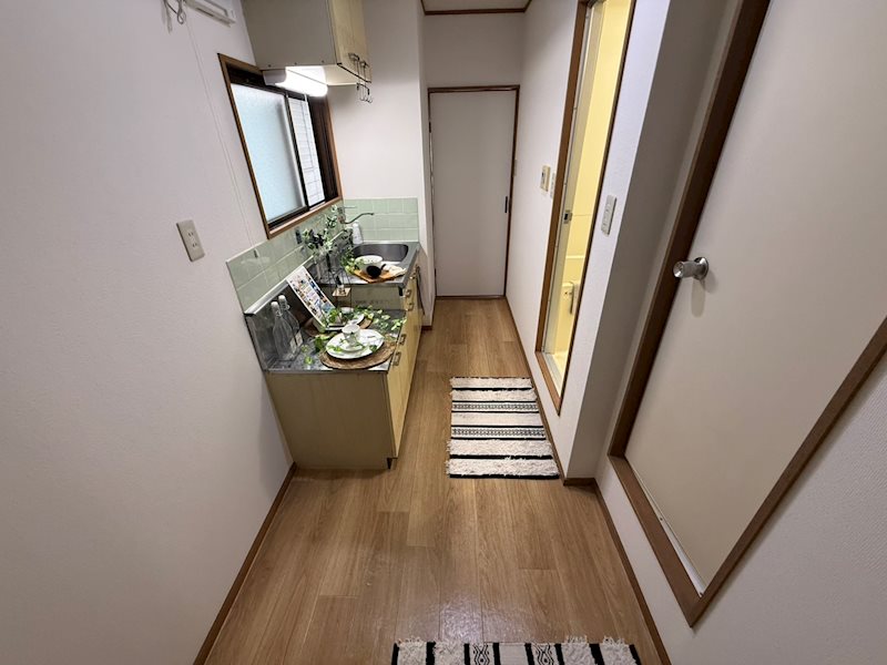 居室・リビング　同建物同号室の室内写真です。(202号室)
