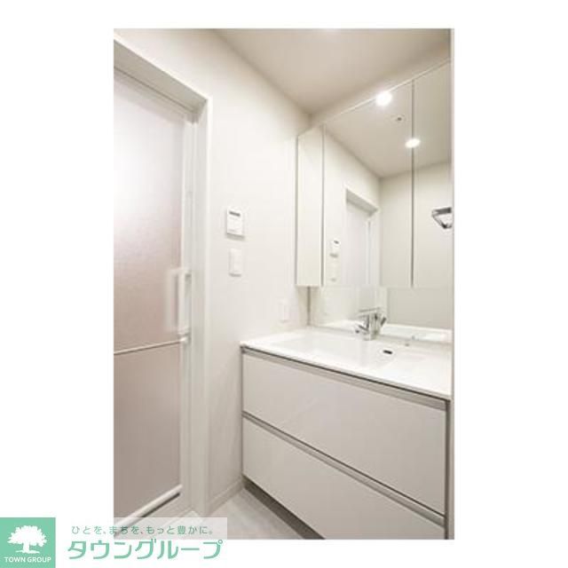 洗面設備　※写真は同タイプ住戸です。