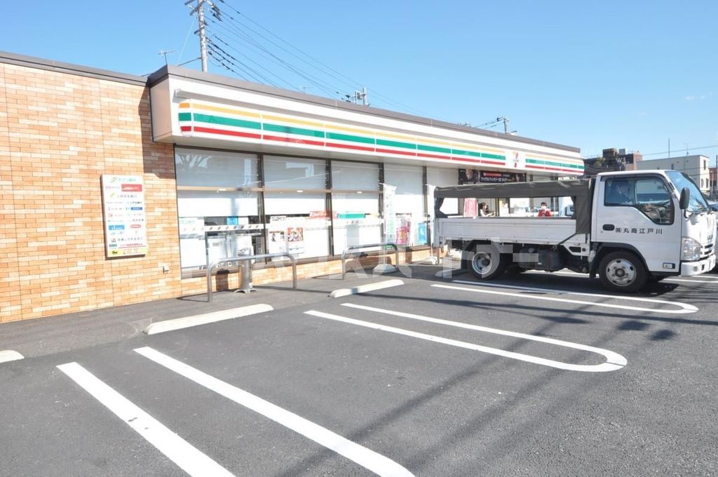 コンビニ　セブンイレブン江戸川新堀2丁目店（コンビニ）まで160m