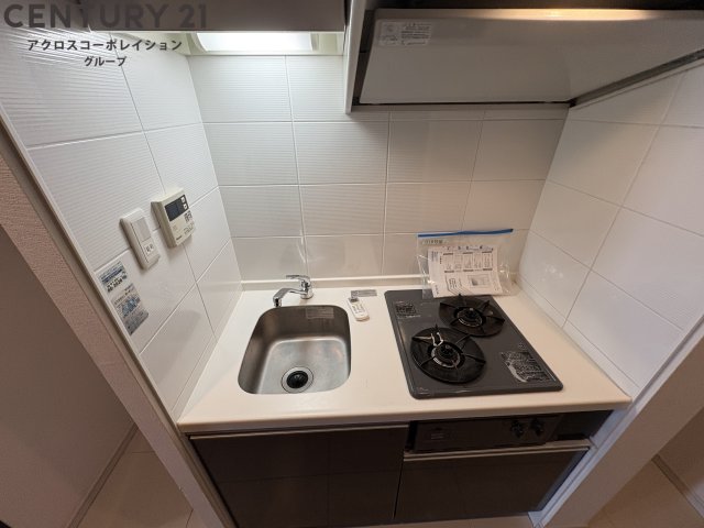 キッチン　壁付けキッチンでスペースを最大限有効活用できます！