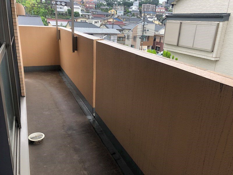 バルコニー　同じ間取りの別部屋の写真です