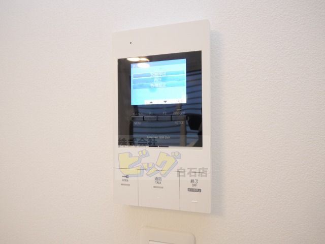 セキュリティ　防犯面で安心のＴＶモニターホン設備が付いています♪