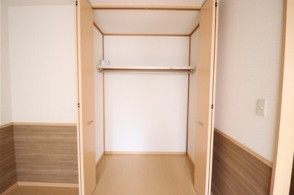 収納　同建物別部屋写真