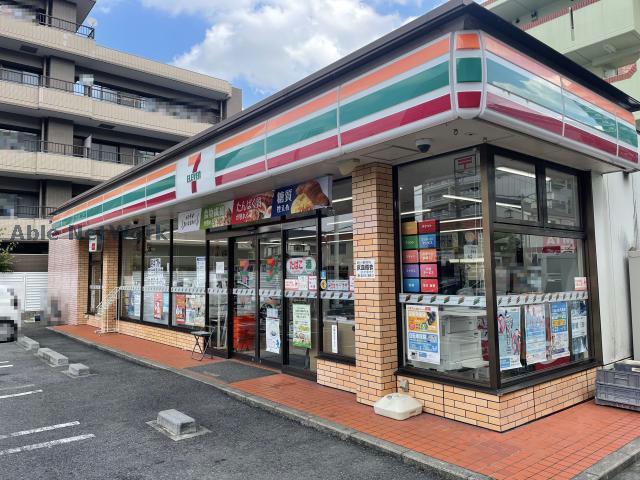 コンビニ　セブンイレブン名古屋平針3丁目店（コンビニ）まで385m